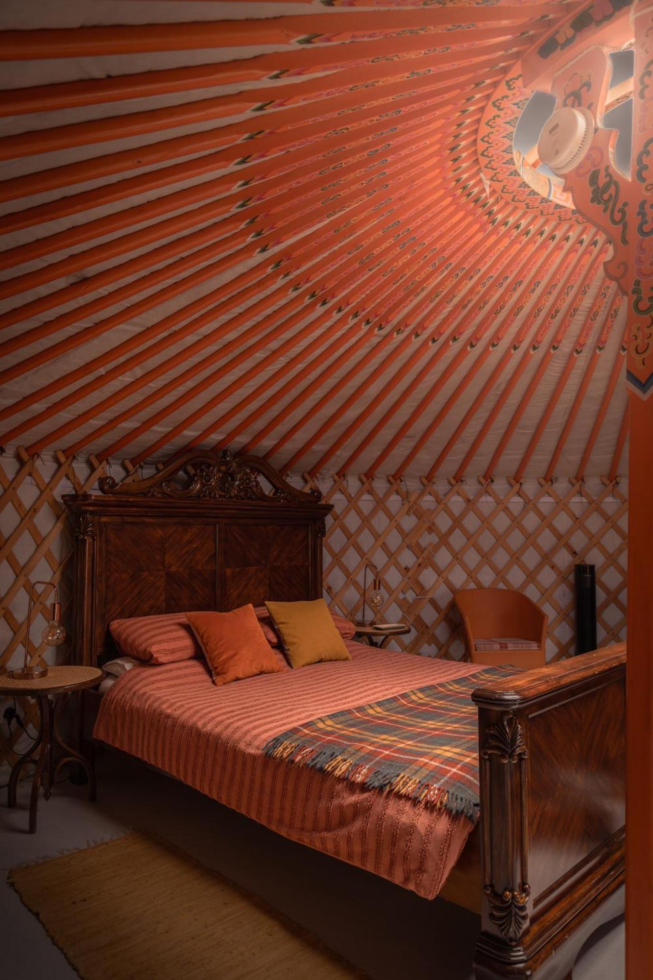 ホテル Gilfach Gower Farm Luxury Yurt With Hot Tub アンマンフォード エクステリア 写真