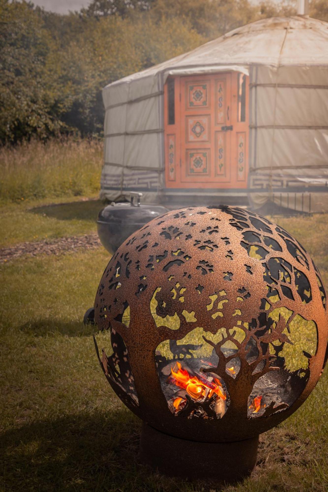 ホテル Gilfach Gower Farm Luxury Yurt With Hot Tub アンマンフォード エクステリア 写真